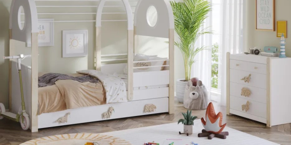 White Montessori Çocuk